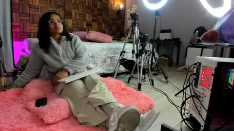 Sara online show from 12/04/24, 10:02