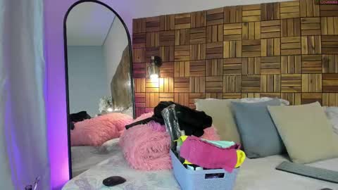 Sara online show from 09/09/25, 10:15