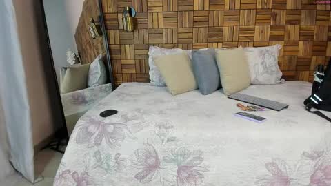 Sara online show from 09/14/25, 11:20