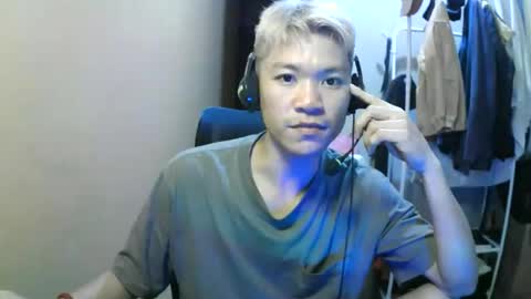 riiichie12 online show from 10/26/25, 07:42