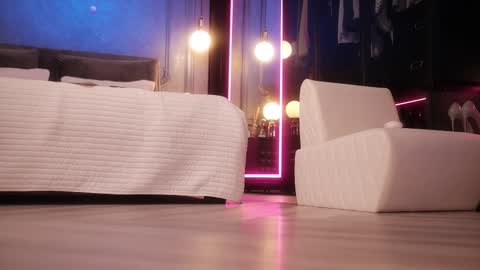    if you wanna buy smth stockingsph etc  custom videos or pics  online show from 10/11/25, 10:47