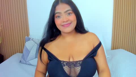 Snapshot of rileydolly chatting on 01/26/25, 03:06 RileyDolly online show from 01/26/25, 03:06