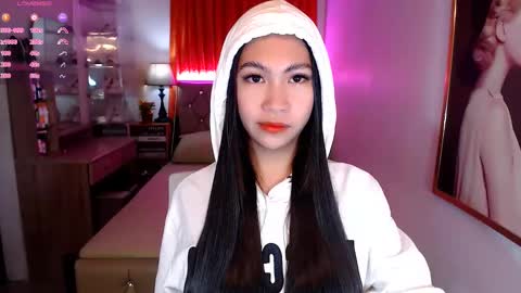 Riley online show from 01/07/25, 01:17