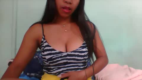 rinah856024 online show from 11/10/25, 09:52