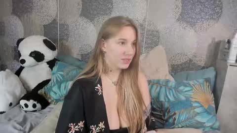 Rina online show from 10/28/25, 07:49