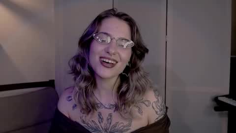 Snapshot of risha_laass chatting on 12/05/24, 07:17 risha_laass online show from 12/05/24, 07:17