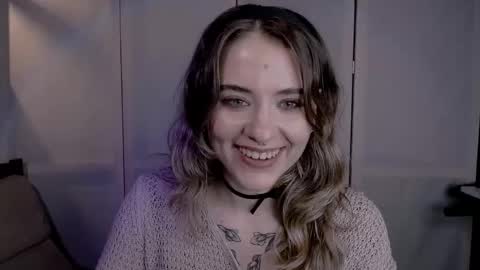 Snapshot of risha_laass chatting on 12/19/24, 05:08 risha_laass online show from 12/19/24, 05:08