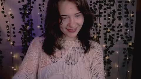 Snapshot of risha_laass chatting on 10/11/25, 08:29 risha_laass online show from 10/11/25, 08:29