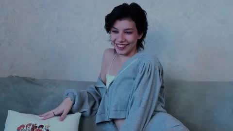 Snapshot of riskyteasse chatting on 09/21/25, 11:23 Agnes online show from 09/21/25, 11:23