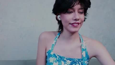 Snapshot of riskyteasse chatting on 09/23/25, 11:57 Agnes online show from 09/23/25, 11:57
