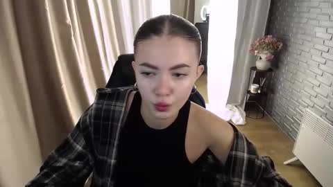 Snapshot of ritaneer chatting on 09/13/25, 08:36 ritaneer online show from 09/13/25, 08:36