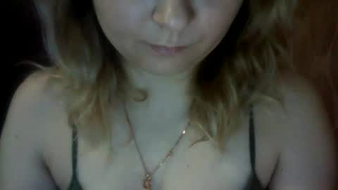 Snapshot of riveramaureen chatting on 01/24/25, 06:24 RiveraMaureen online show from 01/24/25, 06:24