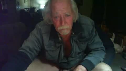 riveratggg online show from 11/18/25, 09:19