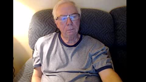 Snapshot of rk504 chatting on 01/18/25, 02:36 Ron online show from 01/18/25, 02:36