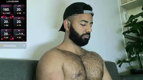 SebasRoa online show from 12/20/24, 05:08