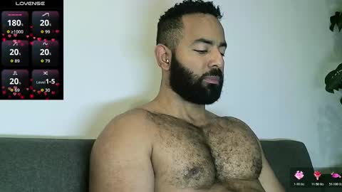 SebasRoa online show from 11/03/25, 03:24