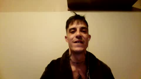 Snapshot of rober777xxl chatting on 01/15/25, 02:27 rober777xxl online show from 01/15/25, 02:27