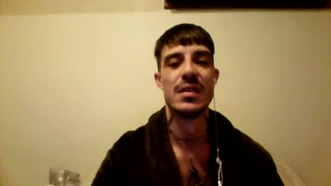 Snapshot of rober777xxl chatting on 01/25/25, 01:32 rober777xxl online show from 01/25/25, 01:32