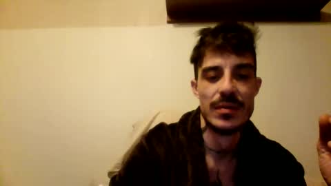 Snapshot of rober777xxl chatting on 02/01/25, 01:20 rober777xxl online show from 02/01/25, 01:20
