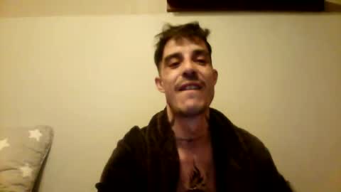 Snapshot of rober777xxl chatting on 02/14/25, 09:10 rober777xxl online show from 02/14/25, 09:10