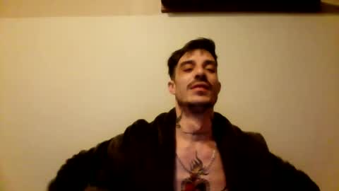 Snapshot of rober777xxl chatting on 02/23/25, 04:17 rober777xxl online show from 02/23/25, 04:17