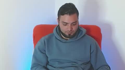 Stiven - online show from 10/20/25, 03:34