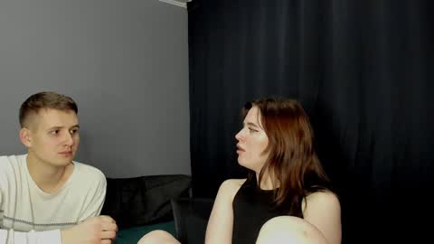 Snapshot of robert_lisa chatting on 12/11/24, 03:37 Lisa and Robert i am online all days 900 am GMT3 online show from 12/11/24, 03:37