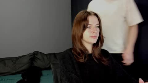 Snapshot of robert_lisa chatting on 12/18/24, 11:34 Lisa and Robert i am online all days 900 am GMT3 online show from 12/18/24, 11:34