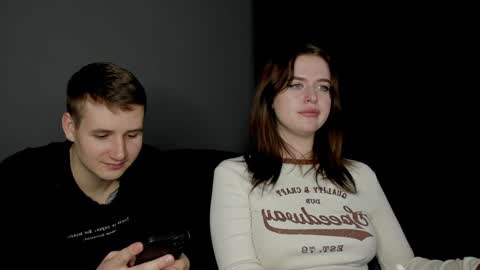 Snapshot of robert_lisa chatting on 12/24/24, 04:30 Lisa and Robert i am online all days 900 am GMT3 online show from 12/24/24, 04:30