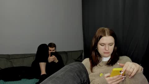 Snapshot of robert_lisa chatting on 12/26/24, 03:42 Lisa and Robert i am online all days 900 am GMT3 online show from 12/26/24, 03:42