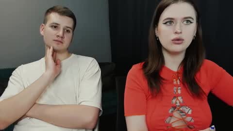 Snapshot of robert_lisa chatting on 02/09/25, 01:35 Lisa and Robert i am online all days 900 am GMT3 online show from 02/09/25, 01:35