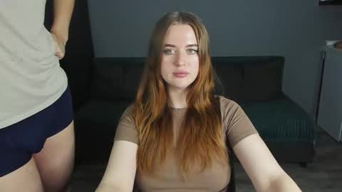 Snapshot of robert_lisa chatting on 09/27/25, 02:00 Lisa and Robert i am online all days 900 am GMT3 online show from 09/27/25, 02:00