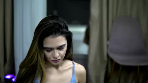 Roberta online show from 11/12/25, 10:26