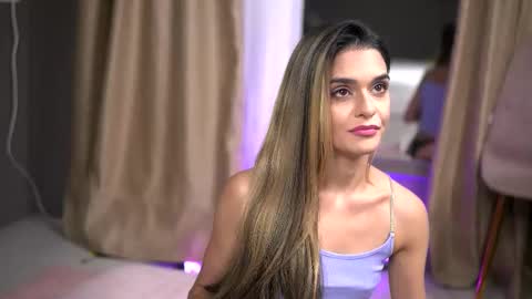 Roberta online show from 11/19/25, 11:21