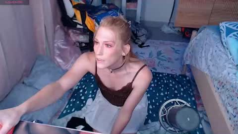 robin_d_teach online show from 11/22/25, 01:59