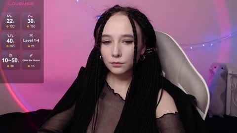 Snapshot of robin_yours chatting on 12/18/24, 04:06 Robin your online show from 12/18/24, 04:06