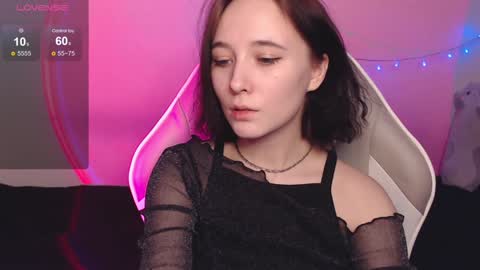 Snapshot of robin_yours chatting on 01/10/25, 04:41 Robin your online show from 01/10/25, 04:41