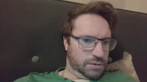 Snapshot of robinouhot chatting on 02/13/25, 04:43 robinouhot online show from 02/13/25, 04:43