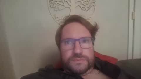 Snapshot of robinouhot chatting on 02/19/25, 08:52 robinouhot online show from 02/19/25, 08:52