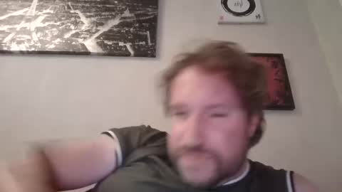 Snapshot of robinouhot chatting on 02/22/25, 12:08 robinouhot online show from 02/22/25, 12:08