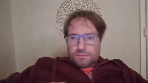 Snapshot of robinouhot chatting on 03/04/25, 12:18 robinouhot online show from 03/04/25, 12:18