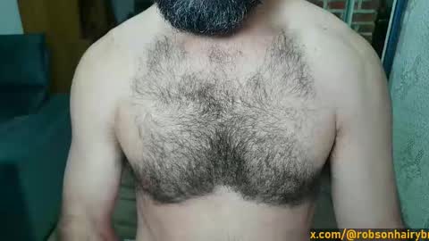 Snapshot of robson_29 chatting on 10/17/25, 02:48 Robson online show from 10/17/25, 02:48
