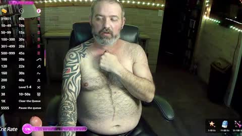 Snapshot of robun1801 chatting on 02/26/25, 01:43 Tequila and Whiskey online show from 02/26/25, 01:43