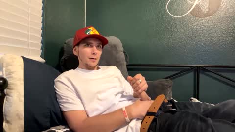 Snapshot of robwit8 chatting on 12/02/24, 12:41 Rob witha 8 online show from 12/02/24, 12:41