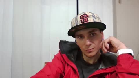 Snapshot of robwit8 chatting on 12/28/24, 04:30 Rob witha 8 online show from 12/28/24, 04:30