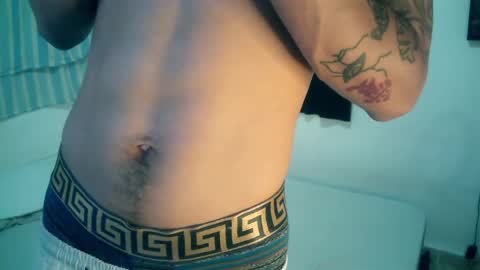 Rocco online show from 10/22/25, 02:34