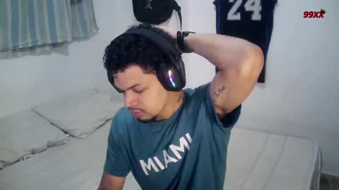 Rocco online show from 11/18/25, 02:43