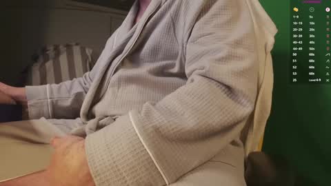 Snapshot of rockarit chatting on 01/01/25, 01:37 Rockarit online show from 01/01/25, 01:37