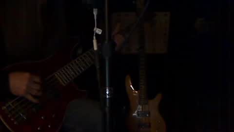 Snapshot of rockgod2112 chatting on 11/01/25, 12:01 rockgod2112 online show from 11/01/25, 12:01