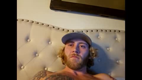 Snapshot of rockhardsurfers chatting on 02/11/25, 12:06 rockhardsurfers online show from 02/11/25, 12:06